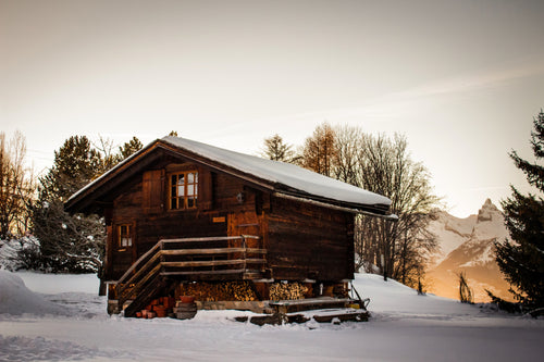 12 Entryway Essentials for Winter Cabin Living